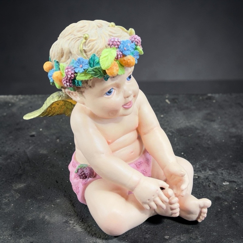 1994 Artaffects Love Bugs Resin Figurine Raspberry‎ Baby Boy Angel Figure Decor